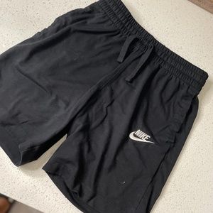 ** bundle 3 pair of boys size M Nike shorts